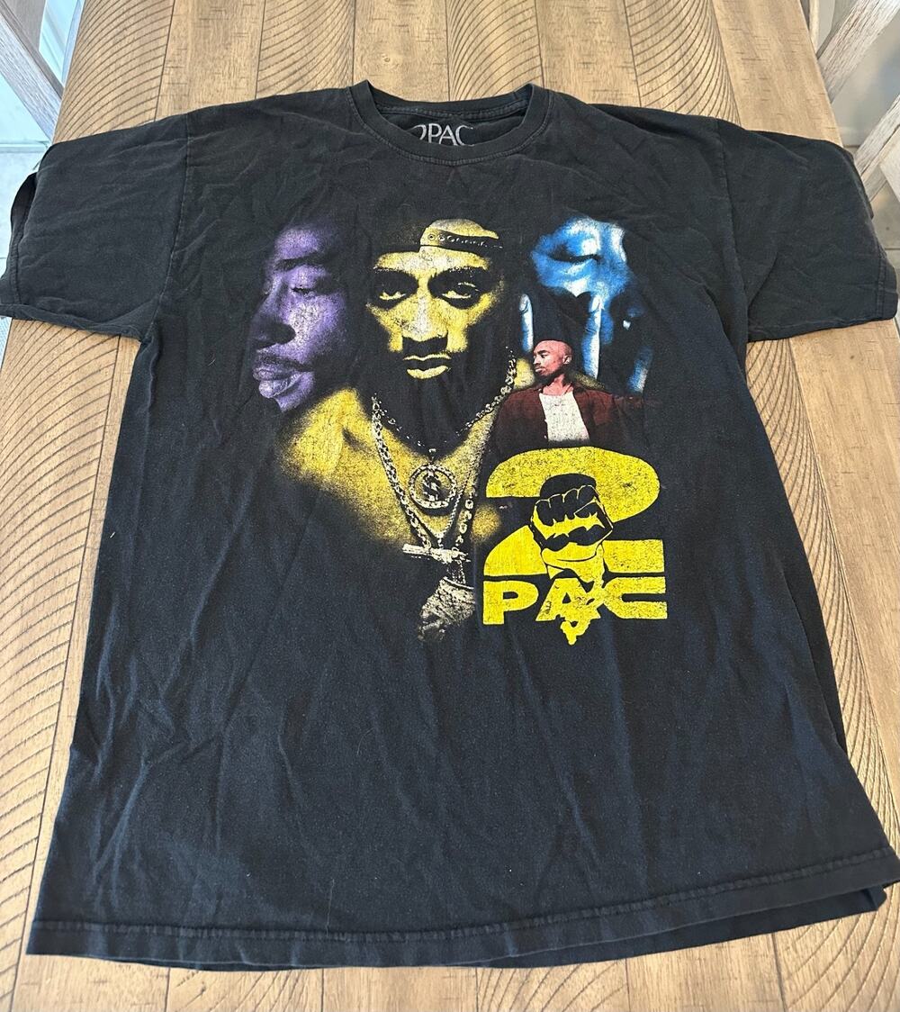 2Pac Graphic T-Shirt 2021 Amaru Entertainment Rap Hip Hop Tee Size Large Defects